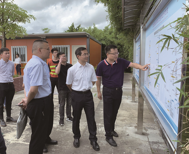 我院东进战略研究中心研究课题获得好评_副本800.jpg 我院东进战略研究中心研究课题获得好评_副本800.jpg